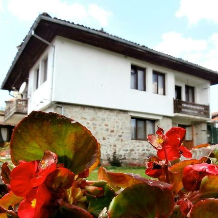 The Gates Apartments Копривштица Экстерьер фото